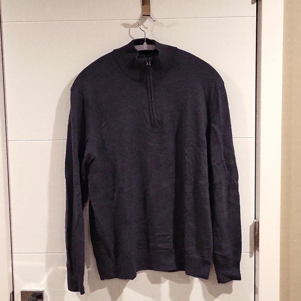Men's half zip sweater